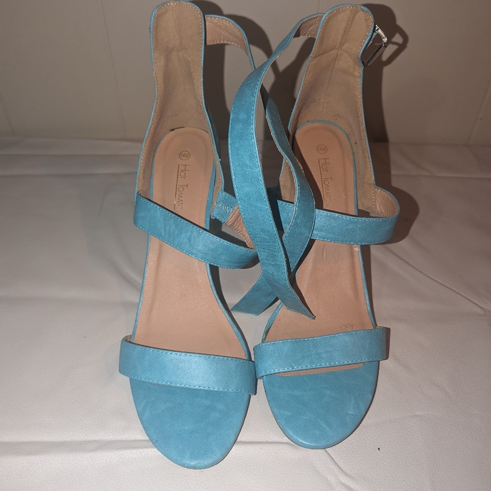 Size 14w Sky blue three strap heels